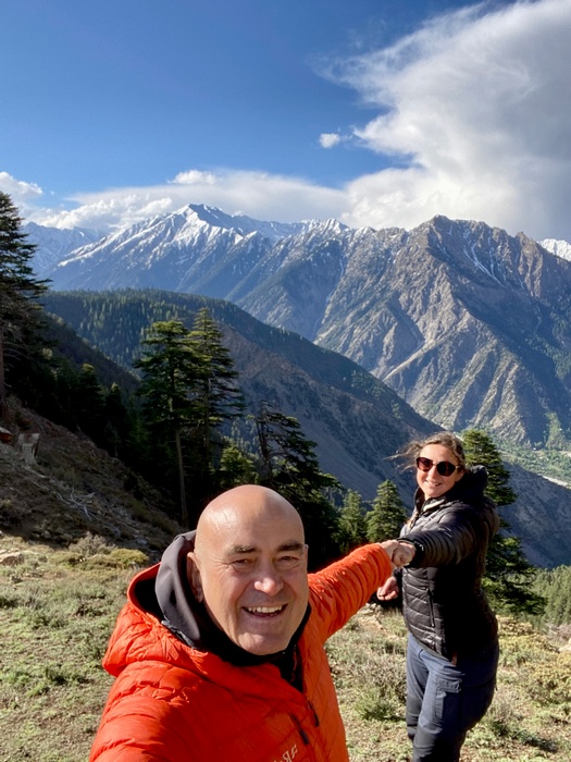 Donson Pass – trekking in the Hindu Kush mountains, Pakistan.