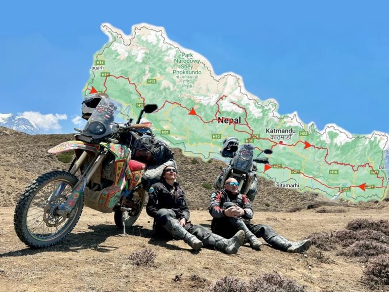 Motorami przez Nepal